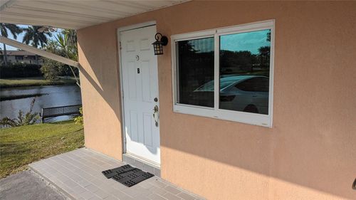 b-6621 Sw 56th St, Davie, FL, 33314-7104 | Card Image