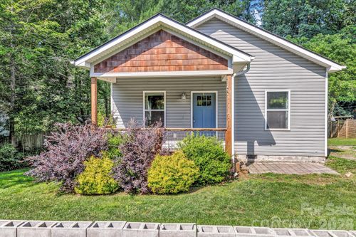 330 Old County Home Rd, Asheville, NC, 28806-9492 | Card Image