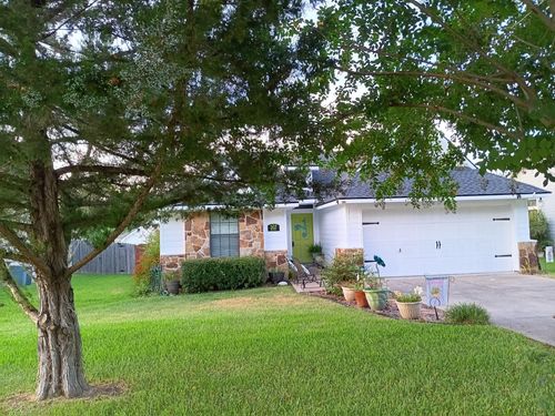 207 Ava Dr, Brenham, TX, 77833-3558 | Card Image