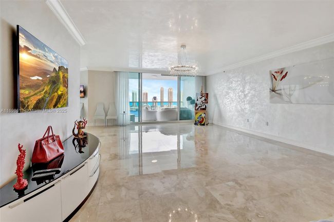 APT-2607 - 3201 Ne 183 Rd St, Condo with 3 bedrooms, 3 bathrooms and null parking in Aventura FL | Image 8