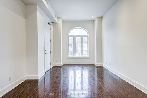 588 Ossington Ave, Toronto, ON, M6G3T5 | Card Image