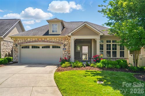 5028 Polo Gate Blvd, Charlotte, NC, 28216-6813 | Card Image