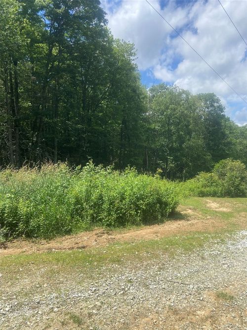 14 Receptive Dr, Glenville, NC, 28736 | Card Image
