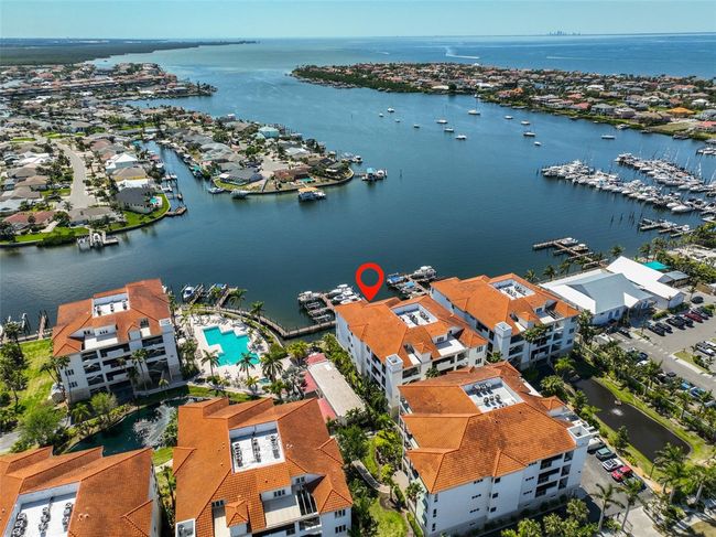 UNIT-202 - 1038 Bellasol Way, Condo with 3 bedrooms, 3 bathrooms and null parking in Apollo Beach FL | Image 4