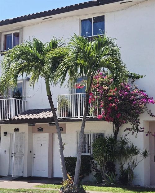 apt-201-950 Sw 104th Ct, Miami, FL, 33174-3833 | Card Image