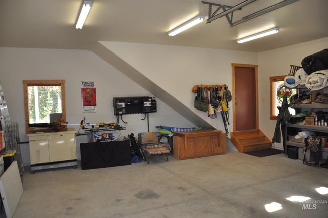 View of garage | Image 17