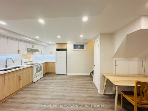 16 Marion Cres, Markham, ON, L3P6E7 | Card Image