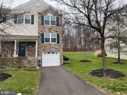 3744 Swetland Dr, DOYLESTOWN, PA, 18902-9082 | Card Image