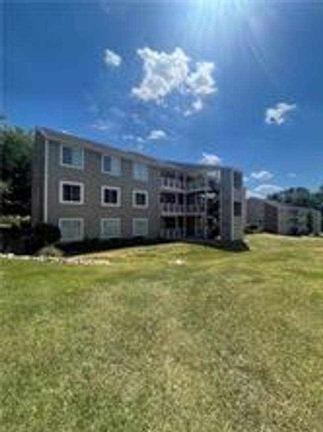 APT-433 - 220 Elm St, Condo with 4 bedrooms, 2 bathrooms and null parking in Clemson SC | Image 8