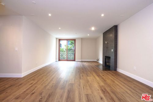 301-1929 Selby Ave, Los Angeles, CA, 90024 | Card Image