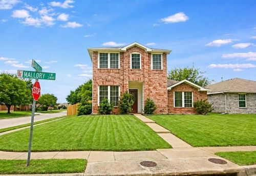 2471 Mallory Ln, Lancaster, TX, 75134-1976 | Card Image