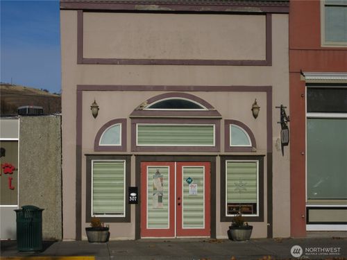 307 E Main St, Dayton, WA, 99328-1354 | Card Image
