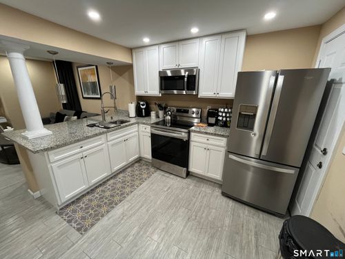 apt-1-246 Hallock Ave, New Haven, CT, 06519-2667 | Card Image