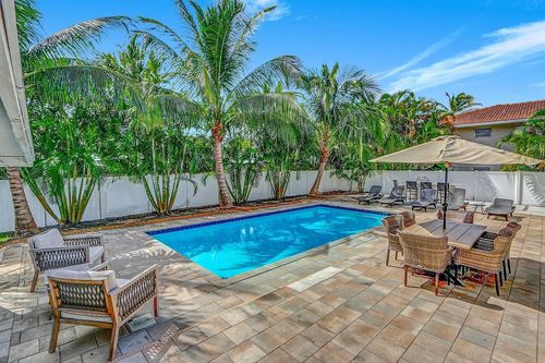 2740 Ne 30th Pl, Fort Lauderdale, FL, 33306-1748 | Card Image