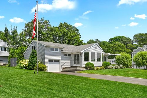 50 Beach View Dr, Stamford, CT, 06902-7104 | Card Image