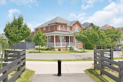 65 John Allan Cameron St, House other with 5 bedrooms, 5 bathrooms and 3 parking in Markham ON | Image 2