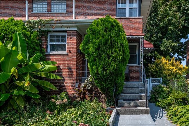View of exterior entry | Image 21