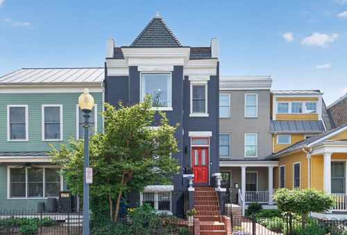 1233 E St Se, WASHINGTON, DC, 20003-2221 | Card Image