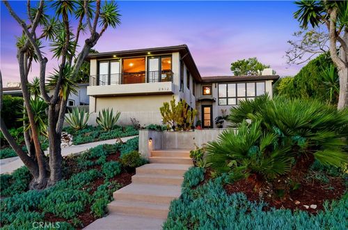 2912 Via Alvarado, Palos Verdes Estates, CA, 90274-4331 | Card Image