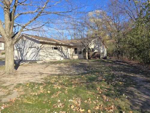 6512 S Parkedge Cir, Franklin, WI, 53132-1244 | Card Image