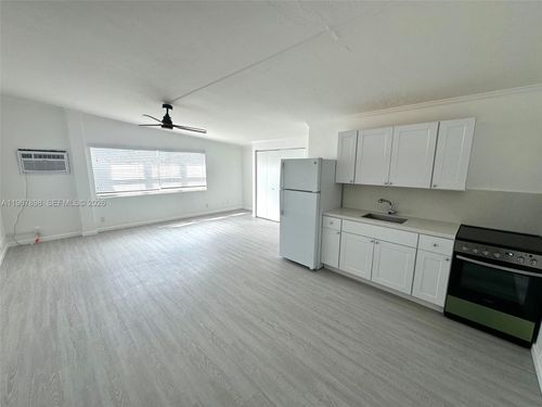 apt-4-104 Commercial Blvd, Lauderdale By The Sea, FL, 33308-3650 | Card Image