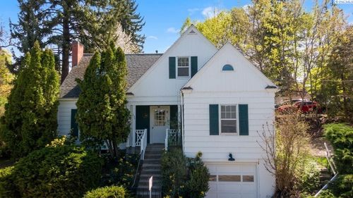 635 Ne Michigan St, Pullman, WA, 99163-3932 | Card Image