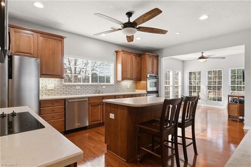 105 Creeks Edge Ct, Clemmons, NC, 27012-9629 | Card Image