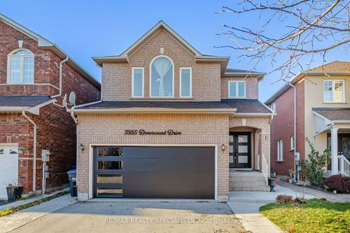 7565 Doverwood Dr, Mississauga, ON, L5N8J3 | Card Image