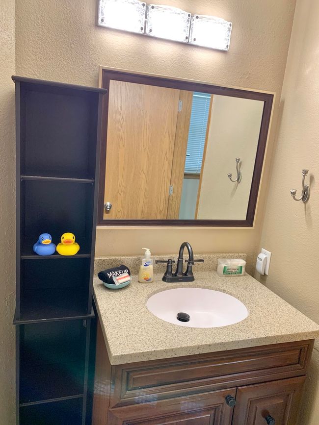 Bath vanity | Image 17