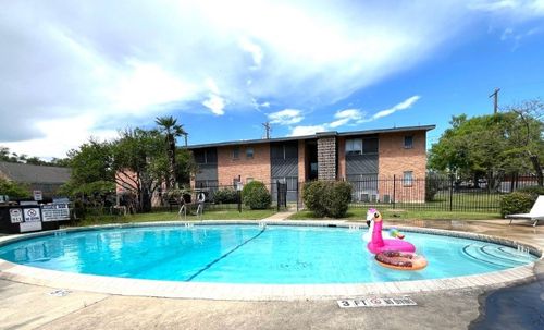 apt-206-3304 Red River St, Austin, TX, 78705-2604 | Card Image