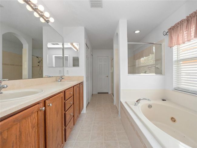 4633 Huron Bay Cir, House other with 4 bedrooms, 2 bathrooms and null parking in Kissimmee FL | Image 27