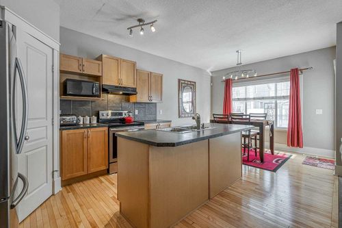 177 Cougartown Cir Sw, Calgary, AB, T3H0A3 | Card Image