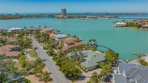 316 W Royal Flamingo Dr, SARASOTA, FL, 34236-1816 | Card Image