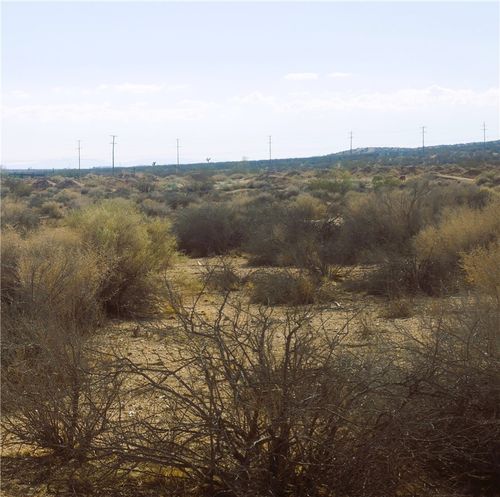 9 Pipeline Rd, Boron, CA, 93516 | Card Image