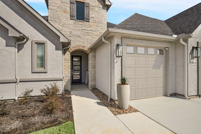 10020 Crestview Dr, House other with 2 bedrooms, 3 bathrooms and null parking in Denton TX | Image 5
