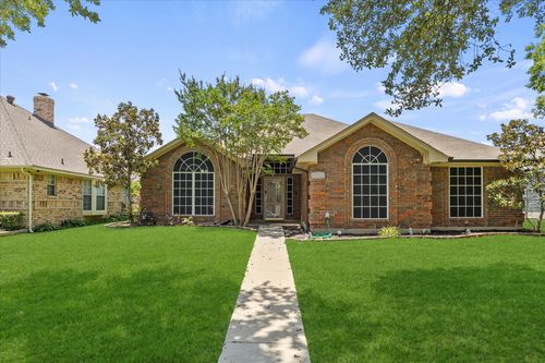 2329 Penrose Dr, Mesquite, TX, 75150-5872 | Card Image