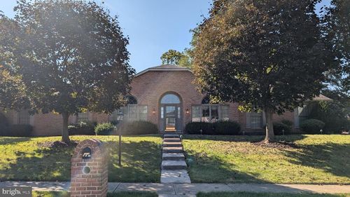 3673 Regency Ln, YORK, PA, 17402-4245 | Card Image