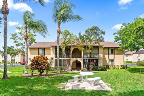 c2-429 Pine Glen Ln, Greenacres, FL, 33463-8527 | Card Image