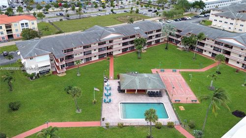 apt-s112-5300 Washington St, Hollywood, FL, 33021-7758 | Card Image