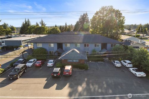 7234 47th Ave Ne, Marysville, WA, 98270-3714 | Card Image