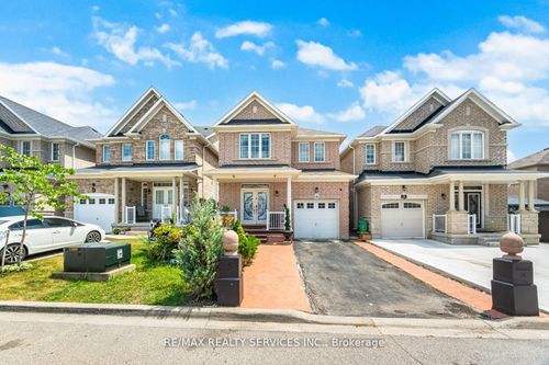 5 Goswell St, Brampton, ON, L6P3G8 | Card Image