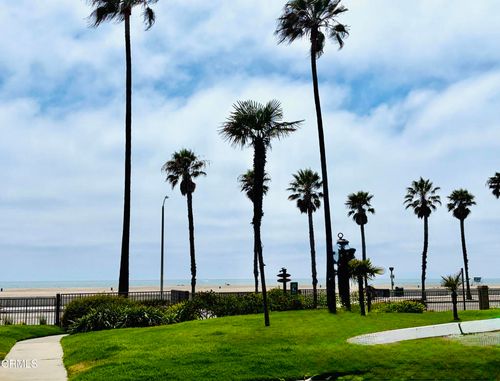 257 E Surfside Dr, Port Hueneme, CA, 93041 | Card Image