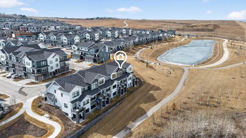 116 Crestridge Common Sw, Calgary, AB, T3B6J5 | Card Image