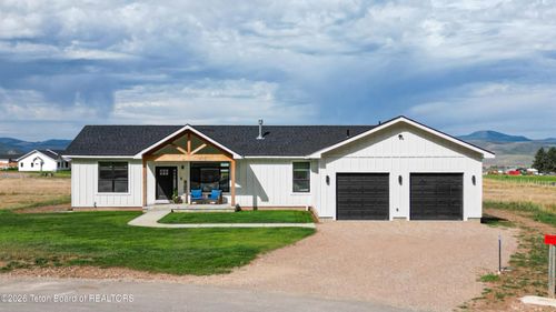 313 Nightshade Ct, Afton, WY, 83110-9655 | Card Image