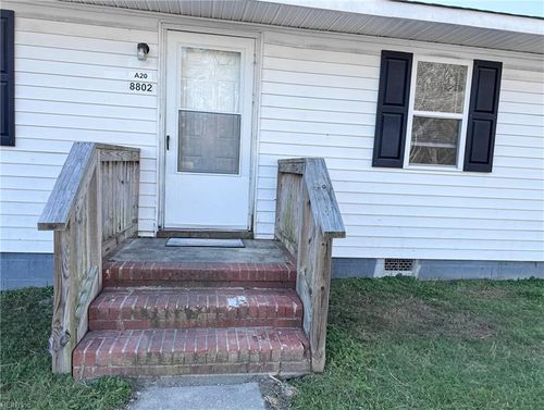 20-8802 Smithfield Apts Ln, Smithfield, VA, 23430-8703 | Card Image