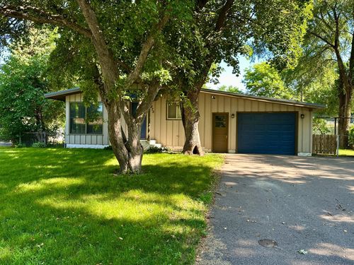 1875 7th St, White Bear Lake, MN, 55110-6826 | Card Image