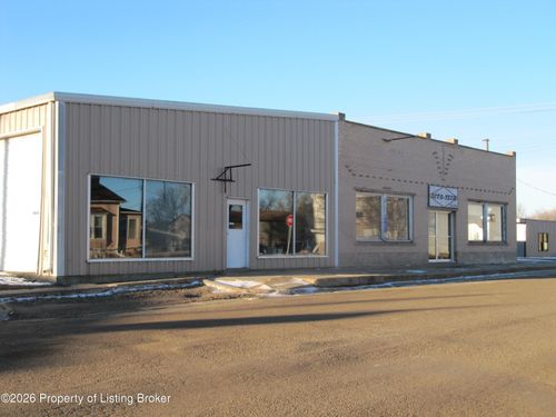 89 1st St Sw, Beach, ND, 58621 | Card Image
