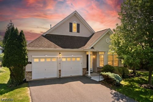 35 Hardenbergh St, SOMERSET, NJ, 08873-7273 | Card Image