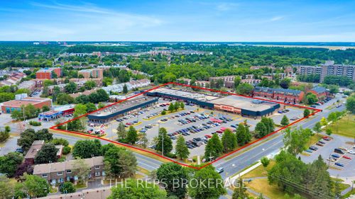 {{alt}} | Card Image