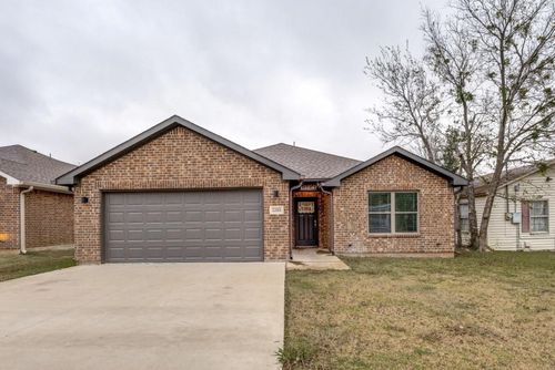 2205 N Hickory St, Sherman, TX, 75092-2726 | Card Image